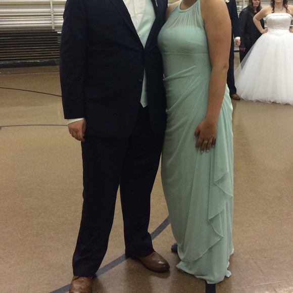 Prom dress from David’s bridal - Picture 3 of 3